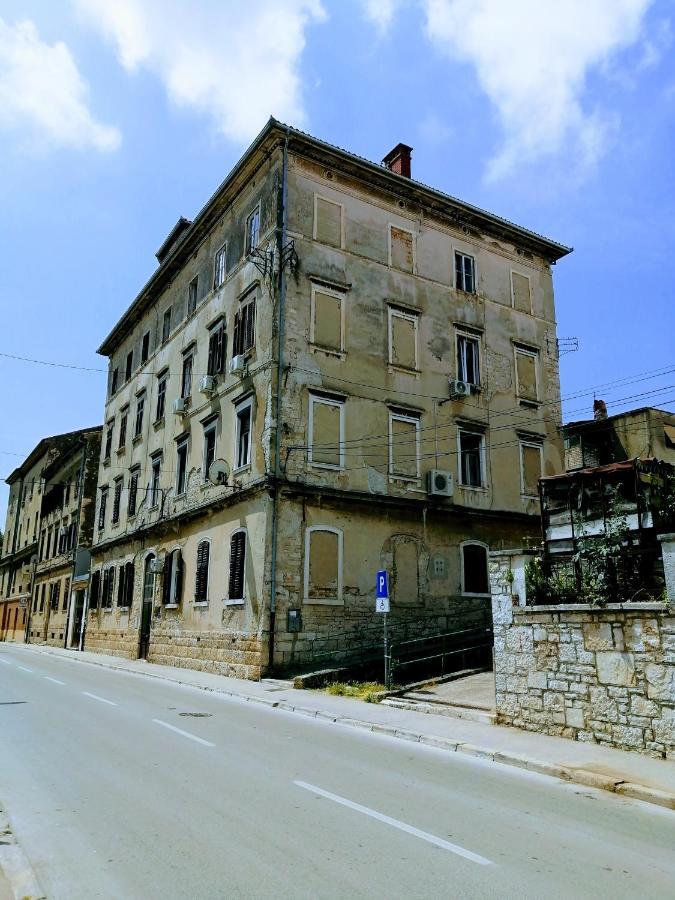 Zpula Center Studio Apartments Exterior photo